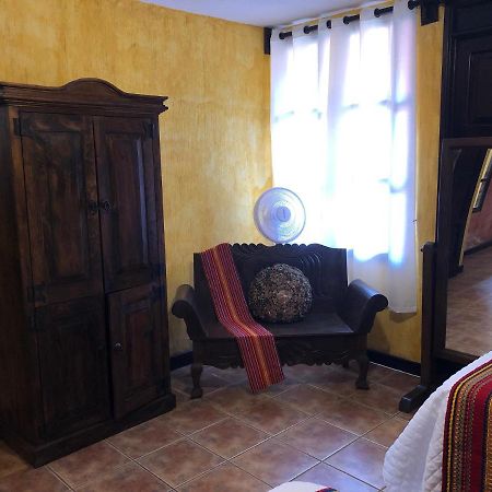 Casona Del Conquistador Antigua Luaran gambar