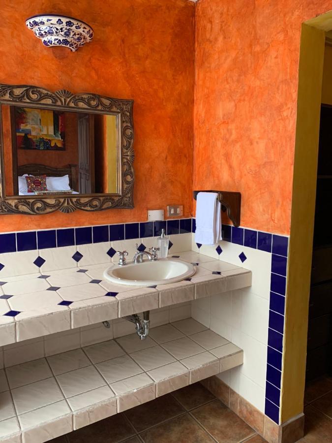 Casona Del Conquistador Antigua Luaran gambar