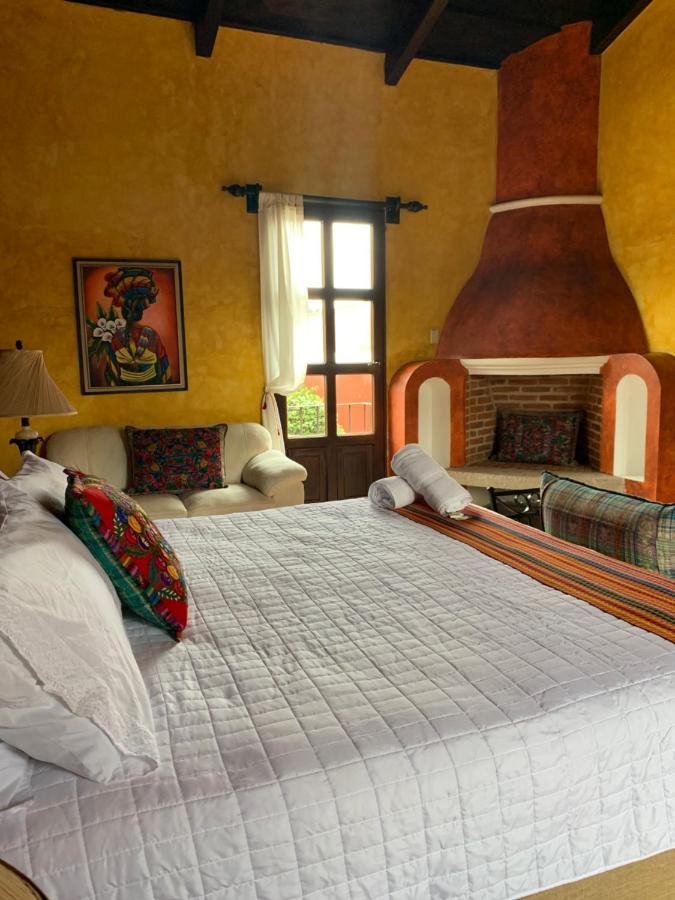 Casona Del Conquistador Antigua Luaran gambar